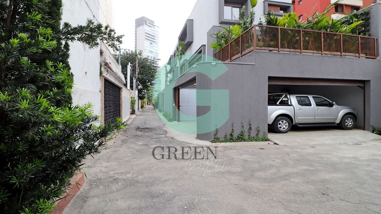 Casa de Vila à venda com 3 quartos, 270m² - Foto 28