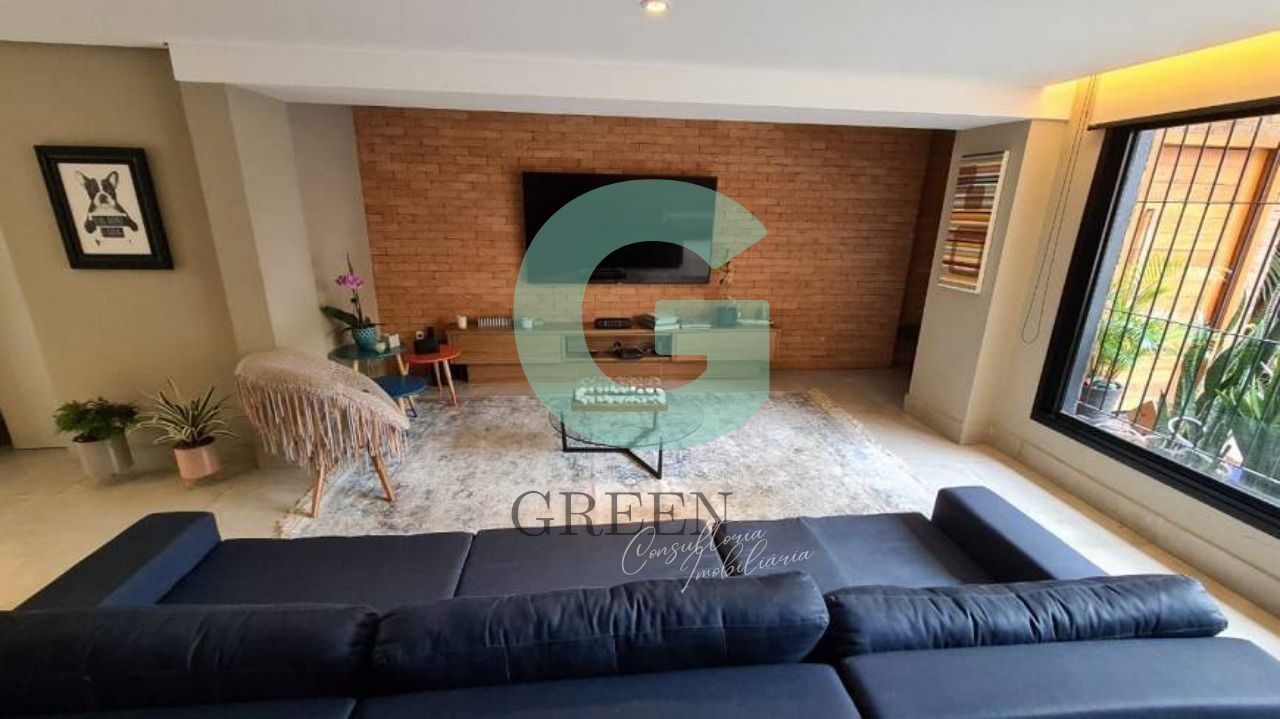 Casa de Vila à venda com 3 quartos, 200m² - Foto 2