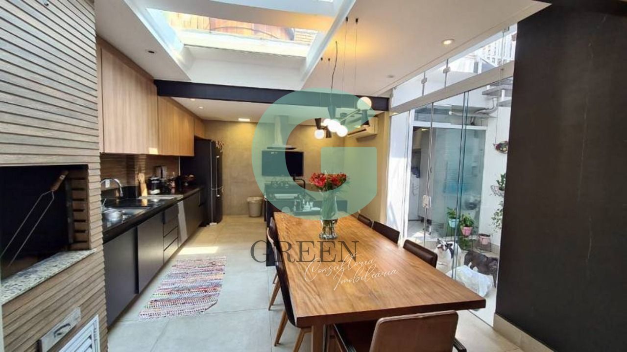 Casa de Vila à venda com 3 quartos, 200m² - Foto 15