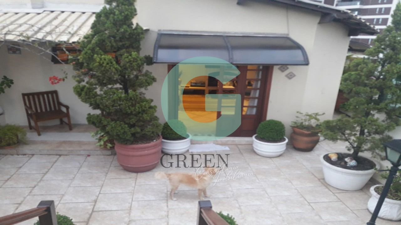 Apartamento, 3 quartos, 242 m² - Foto 1