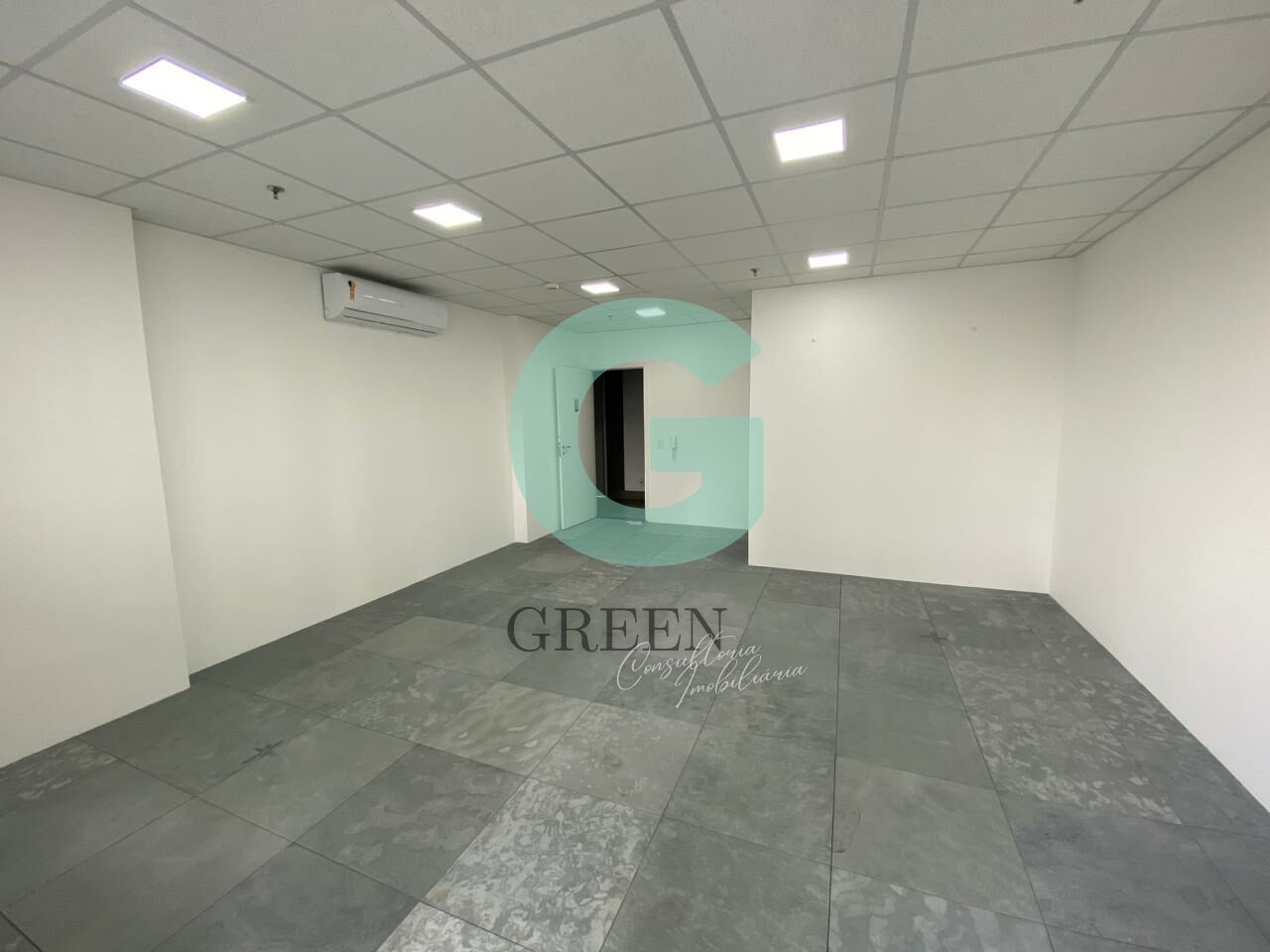 Casa Comercial à venda e aluguel, 40m² - Foto 4