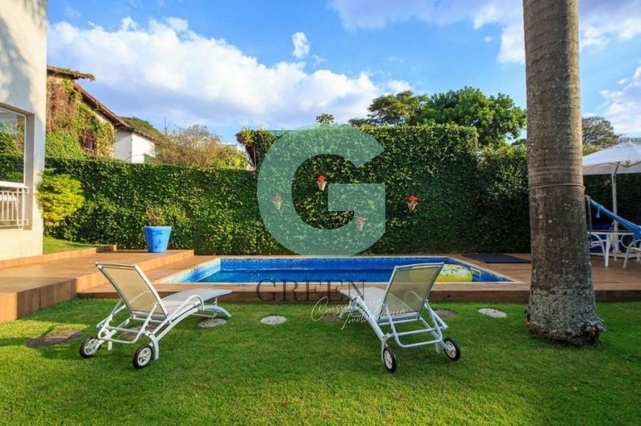 Casa, 4 quartos, 240 m² - Foto 1
