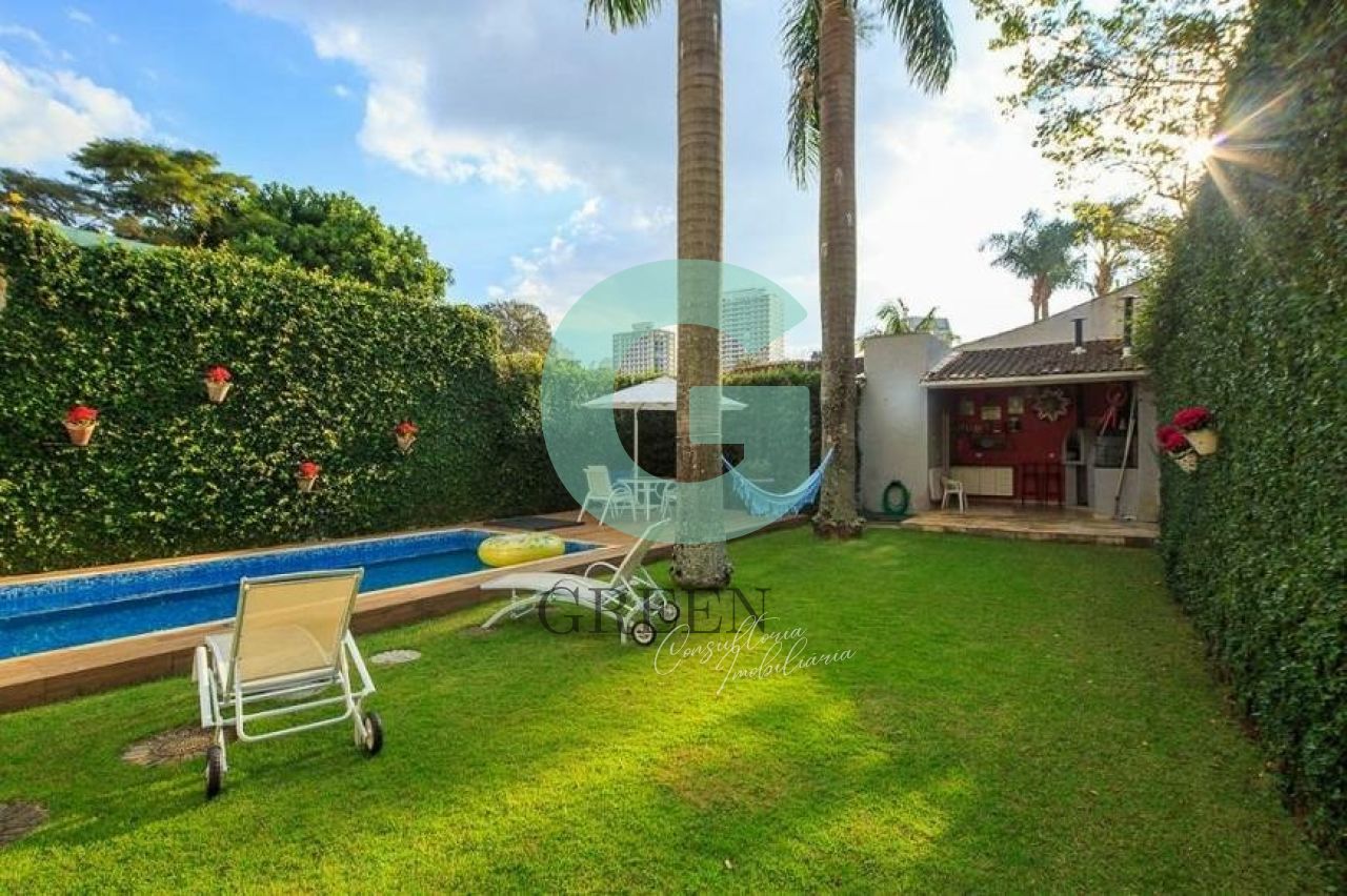 Casa, 4 quartos, 240 m² - Foto 2