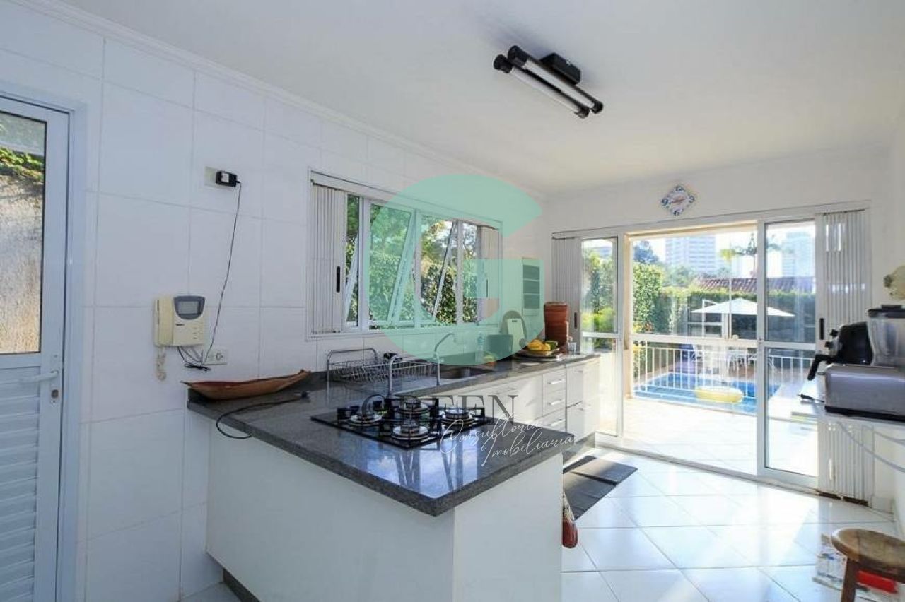 Casa, 4 quartos, 240 m² - Foto 21