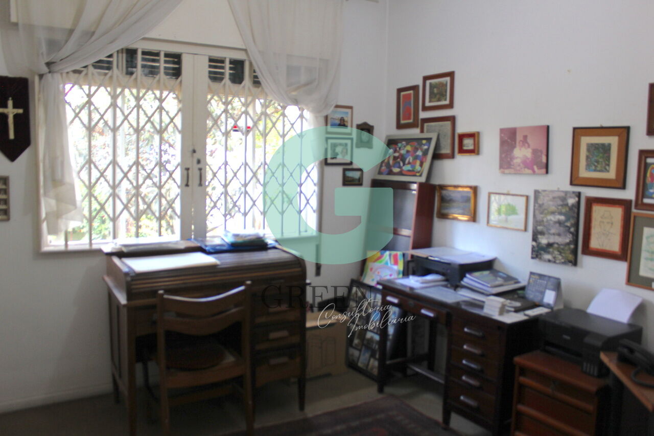 Casa à venda com 3 quartos, 244m² - Foto 19