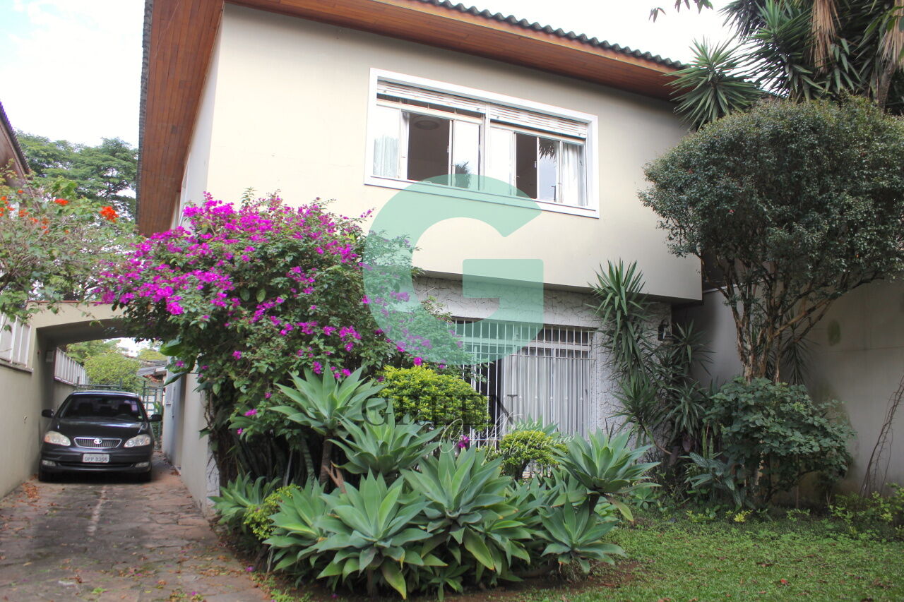 Casa à venda com 3 quartos, 244m² - Foto 2