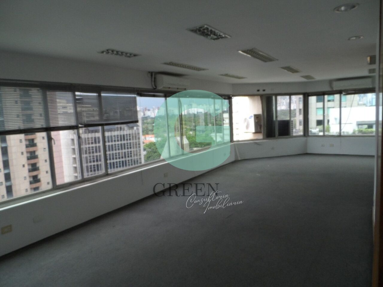 Sala-Conjunto, 210 m² - Foto 1