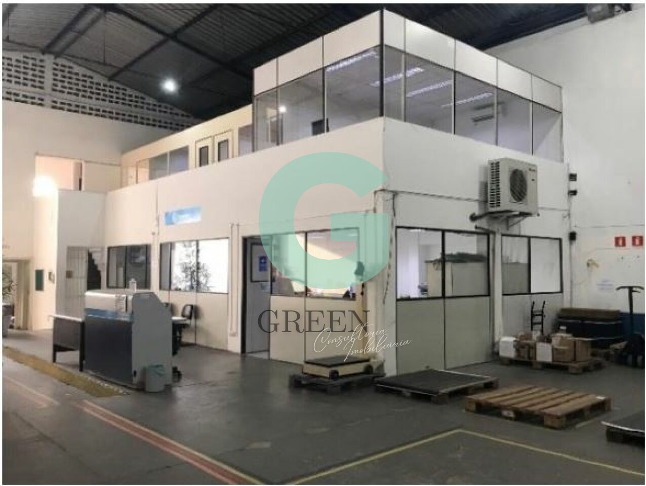 Depósito-Galpão-Armazém à venda, 553m² - Foto 4