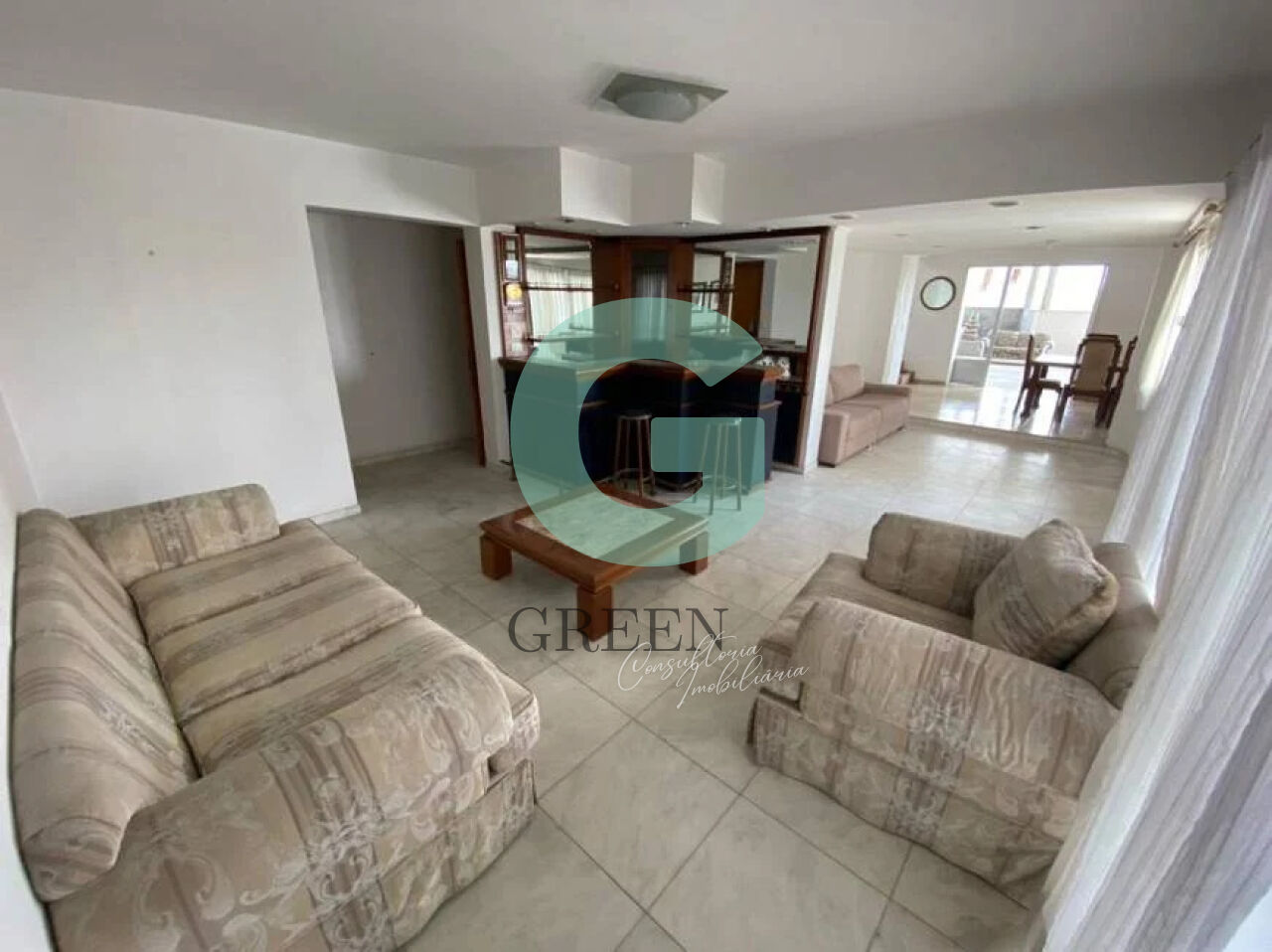 Apartamento à venda com 4 quartos, 309m² - Foto 2
