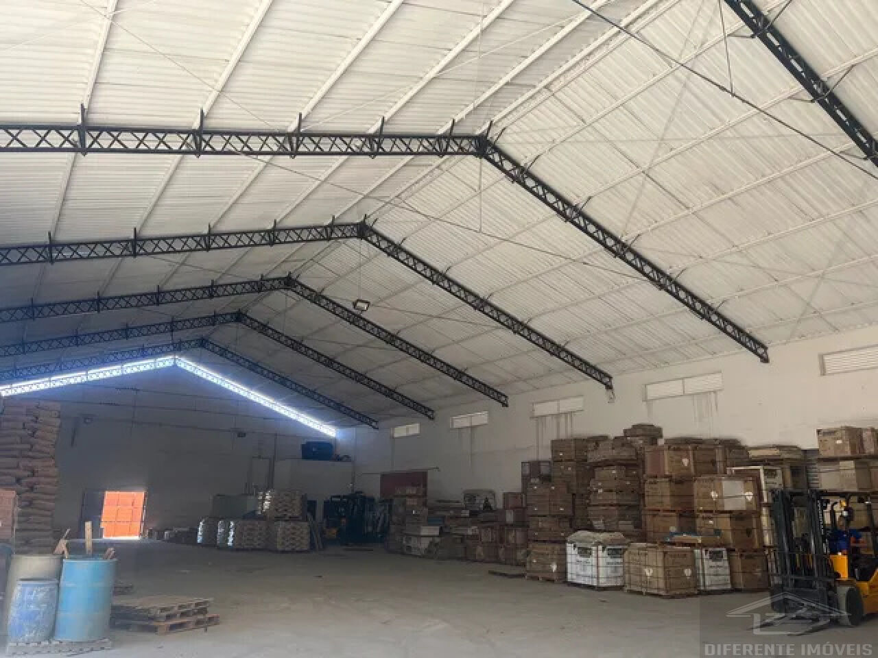 Galpão para Venda - Jardim Bela Vista