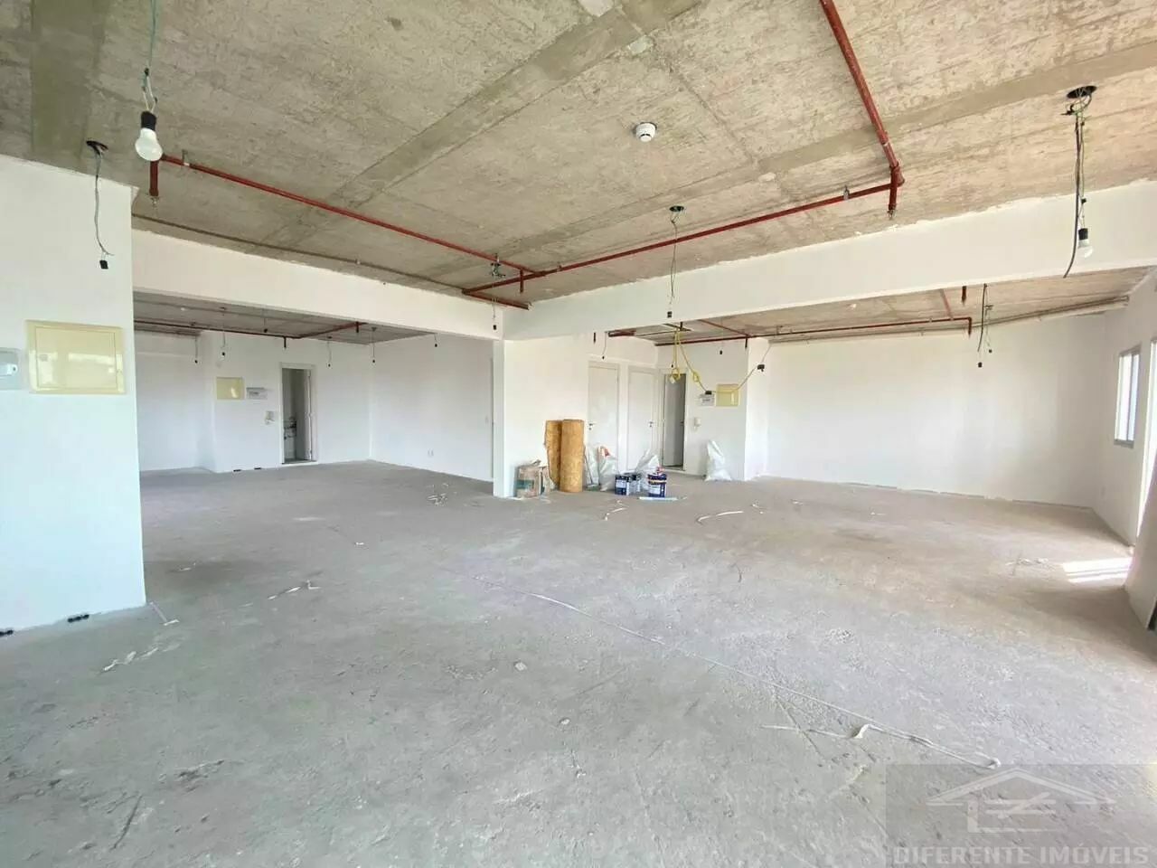 Sala para Locação - Real Parque