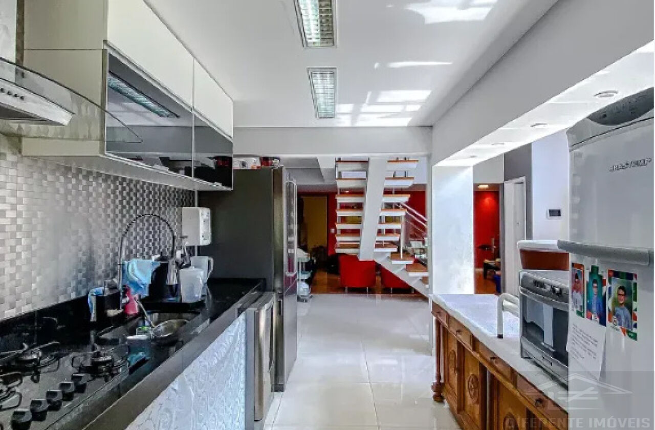 Sobrado para Venda - Vila Invernada