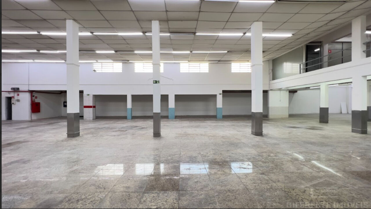 Galpão para Locação - Vila Paranaguá