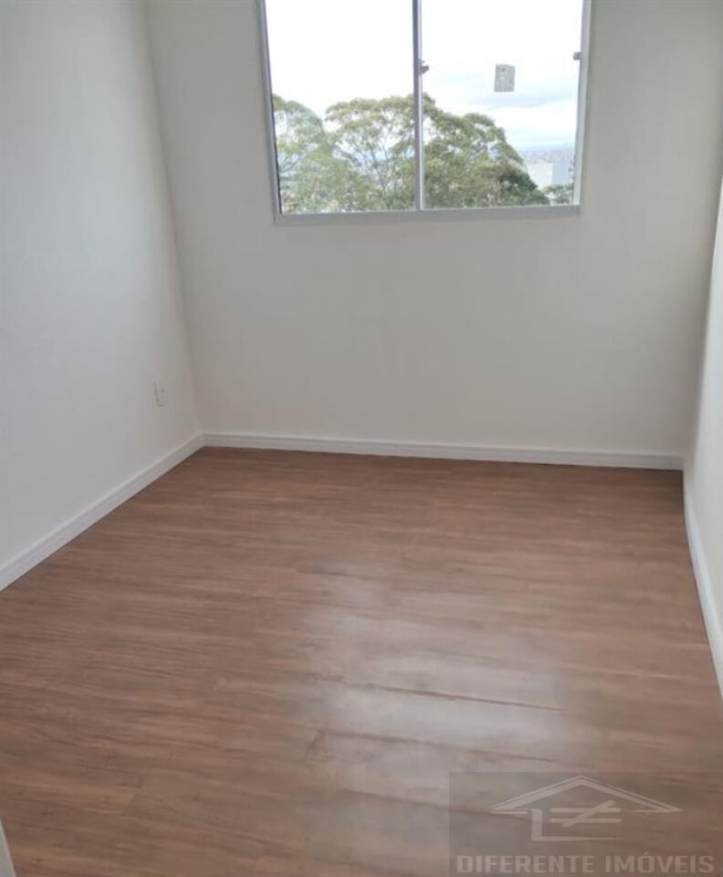 Apartamento para Venda - Colônia Zona Leste
