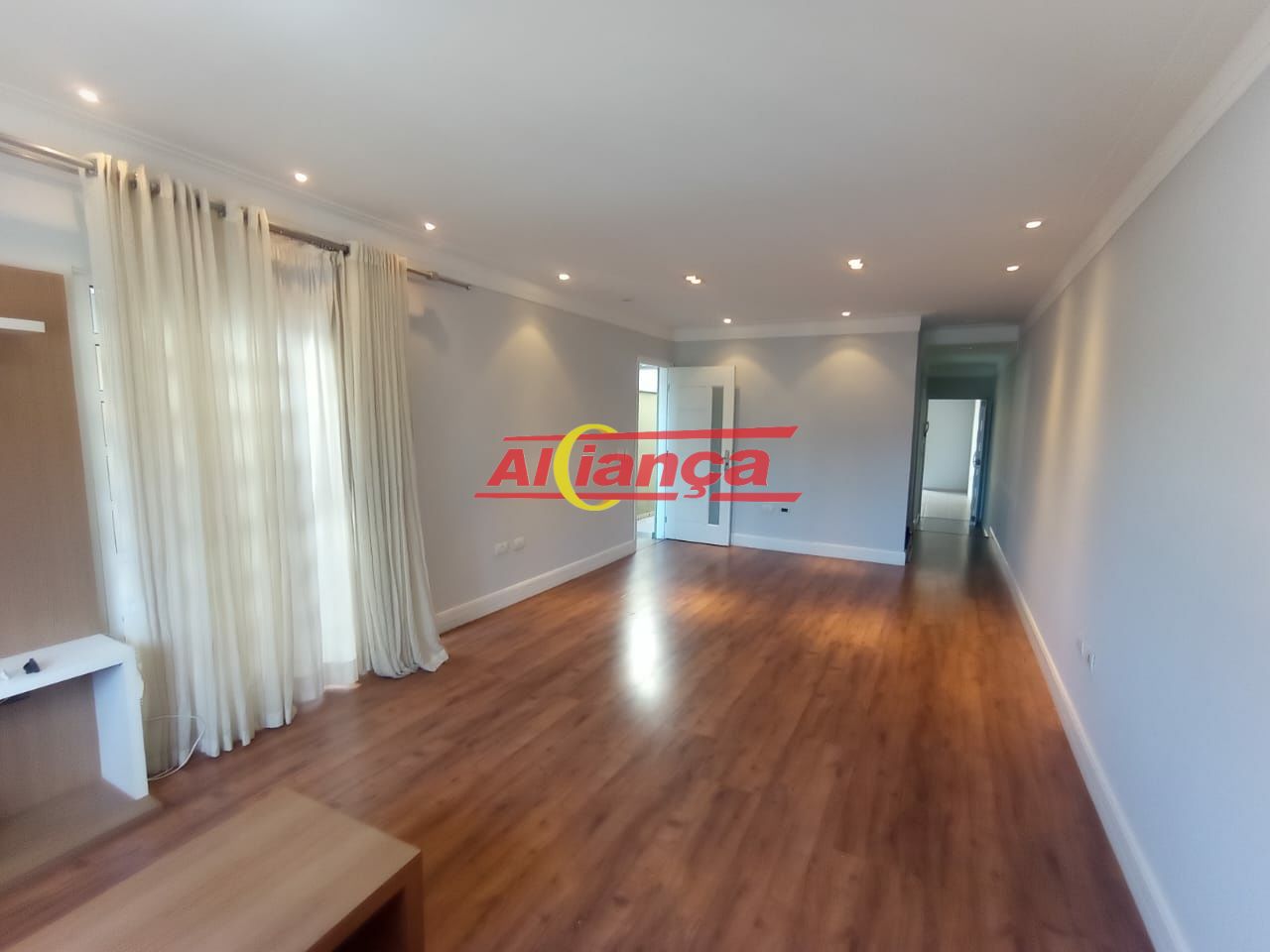 Foto 1 de Casa, para Locação, em Gopoúva, Guarulhos - Ref AI13368