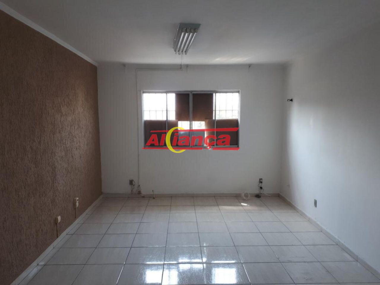 Foto 1 de Comercial, para Locação, em Vila Augusta, Guarulhos - Ref AI19885