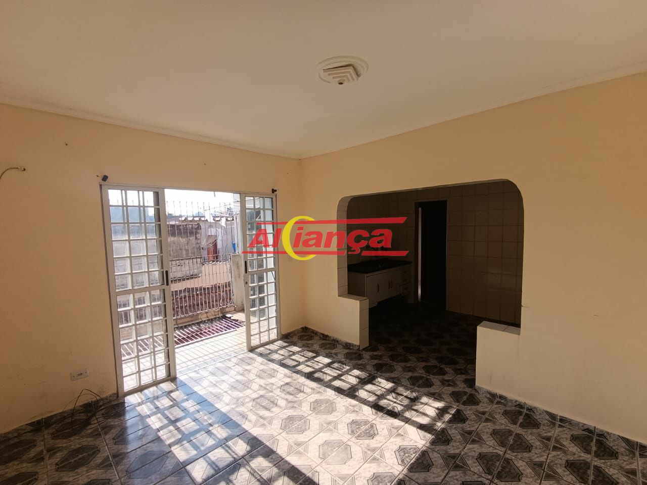 Foto 1 de Casa, para Locação, em Picanço, Guarulhos - Ref AI39258
