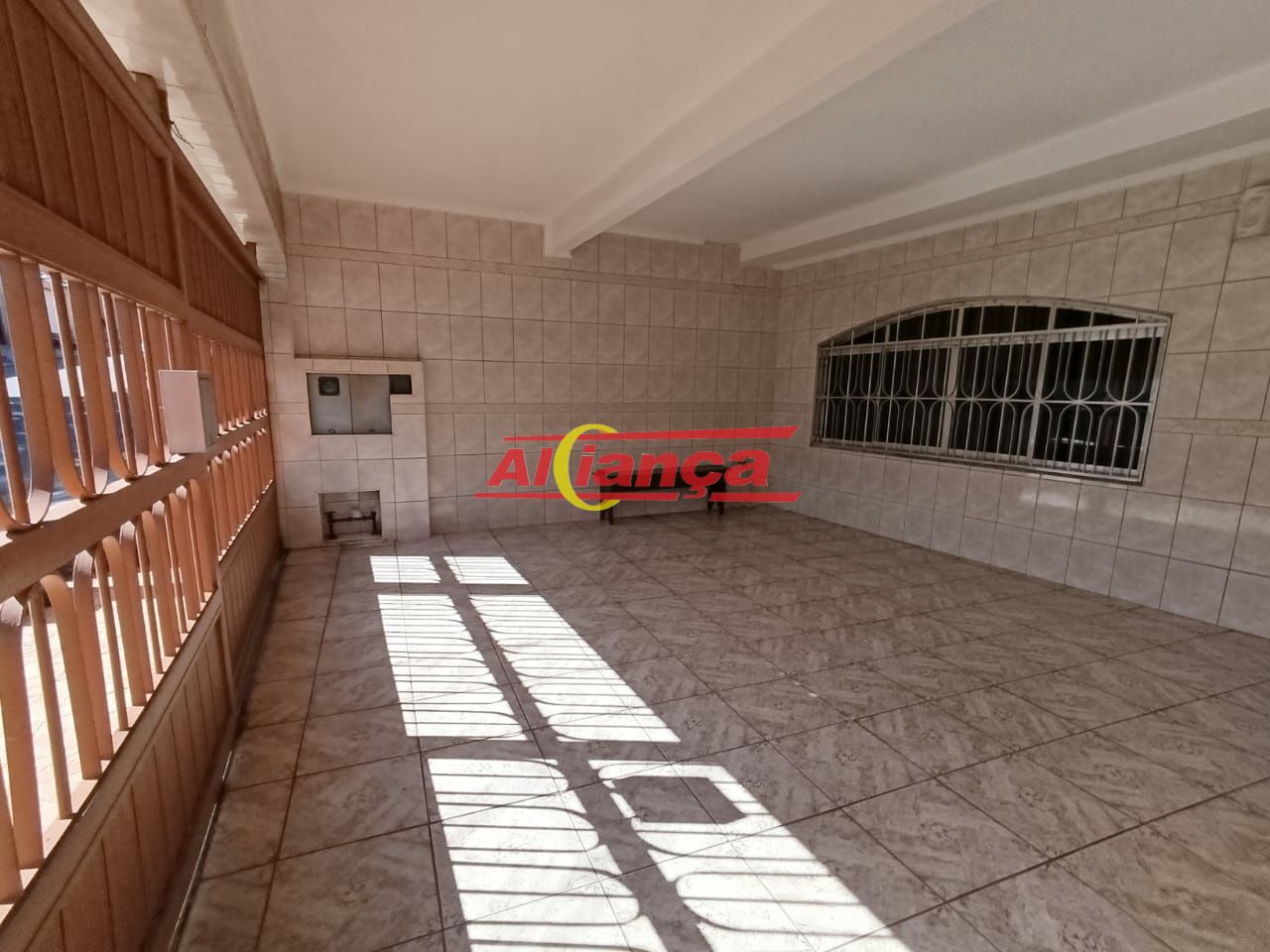 Foto 1 de Casa, para Locação, em Jardim Bom Clima, Guarulhos - Ref AI43263