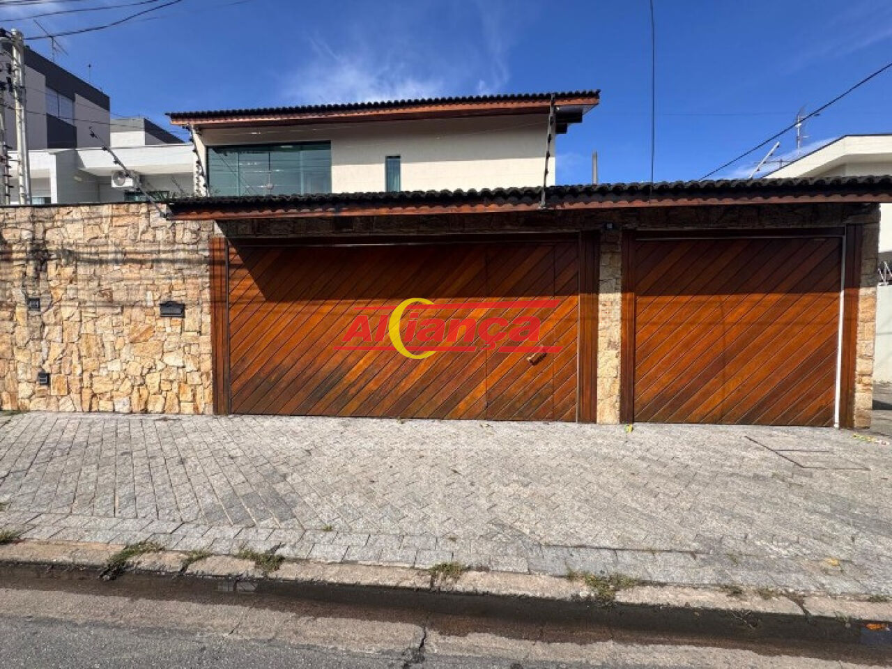Foto 1 de Casa, para Locação, em Jardim Bom Clima, Guarulhos - Ref AI68381