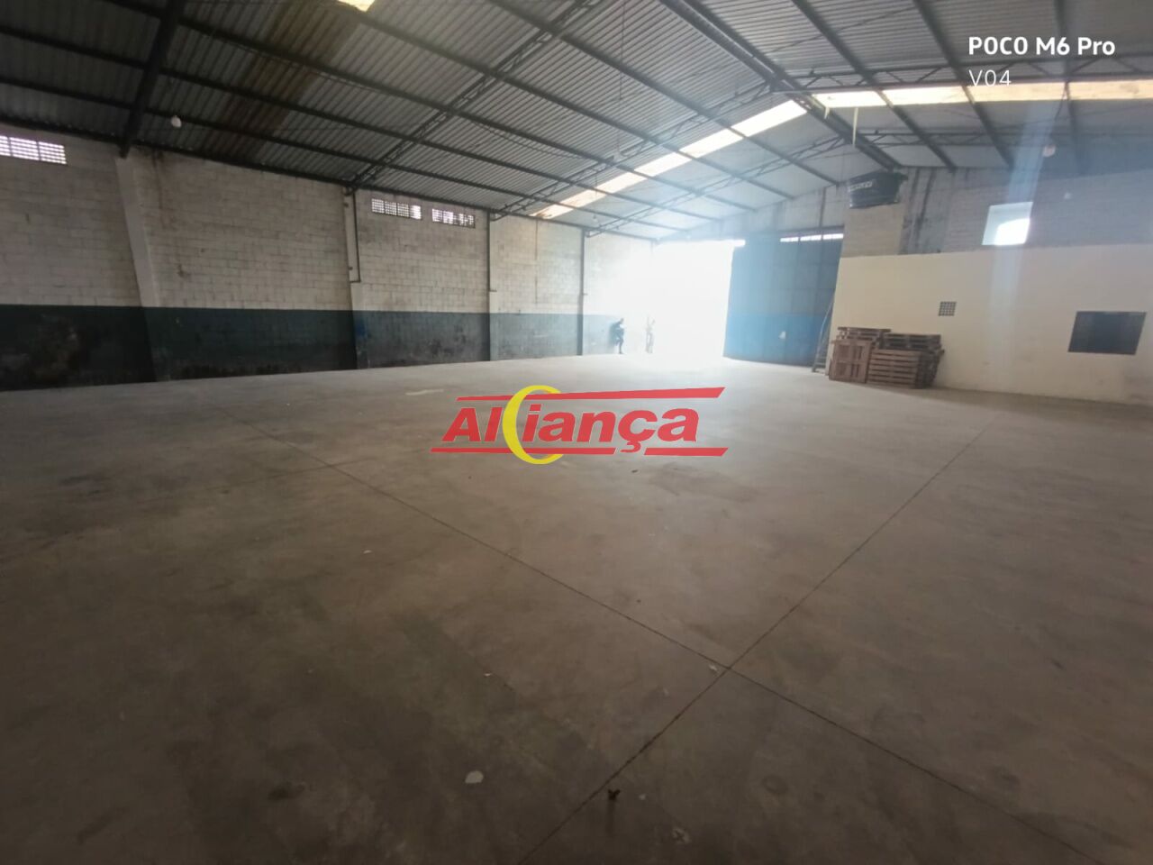 Foto 1 de Comercial, para Locação, em Jardim Presidente Dutra, Guarulhos - Ref AI68450