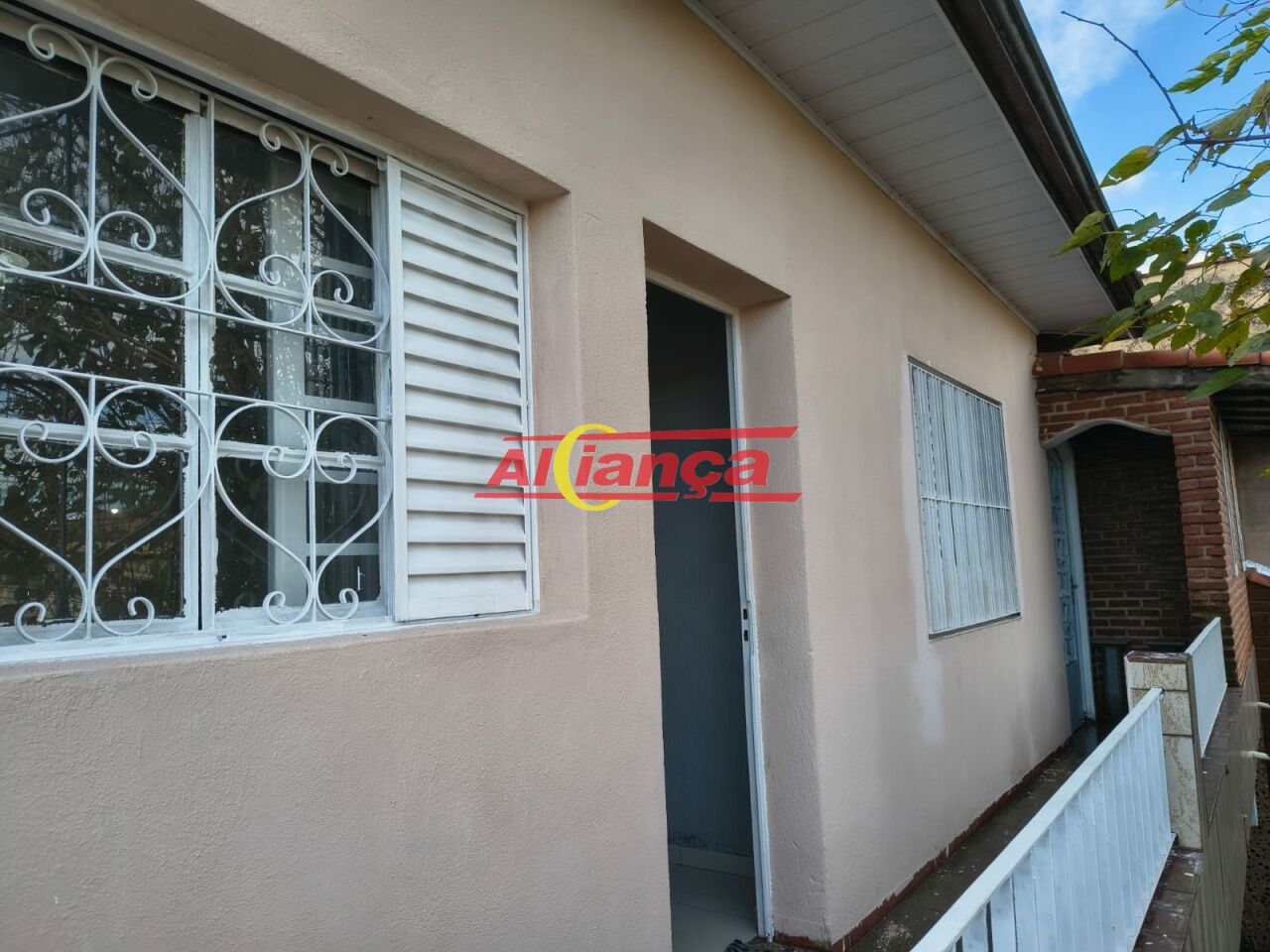 Foto 1 de Casa, para Locação, em Jardim Flor da Montanha, Guarulhos - Ref AI69060