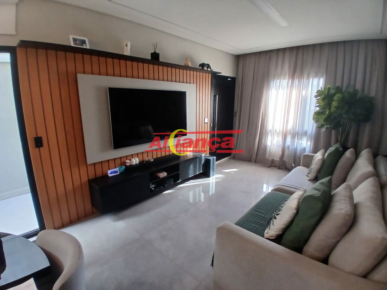 Foto 1 de Casa, para Venda, em Jardim Adriana, Guarulhos - Ref AI69136