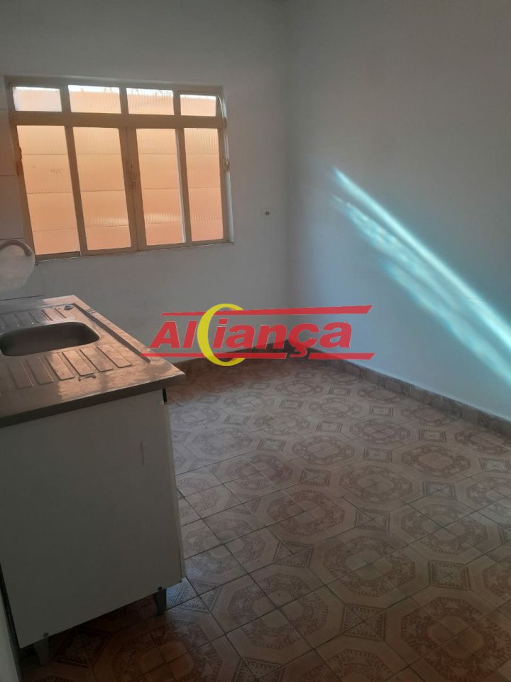 Foto 1 de Casa, para Locação, em Jardim Santa Mena, Guarulhos - Ref AI971