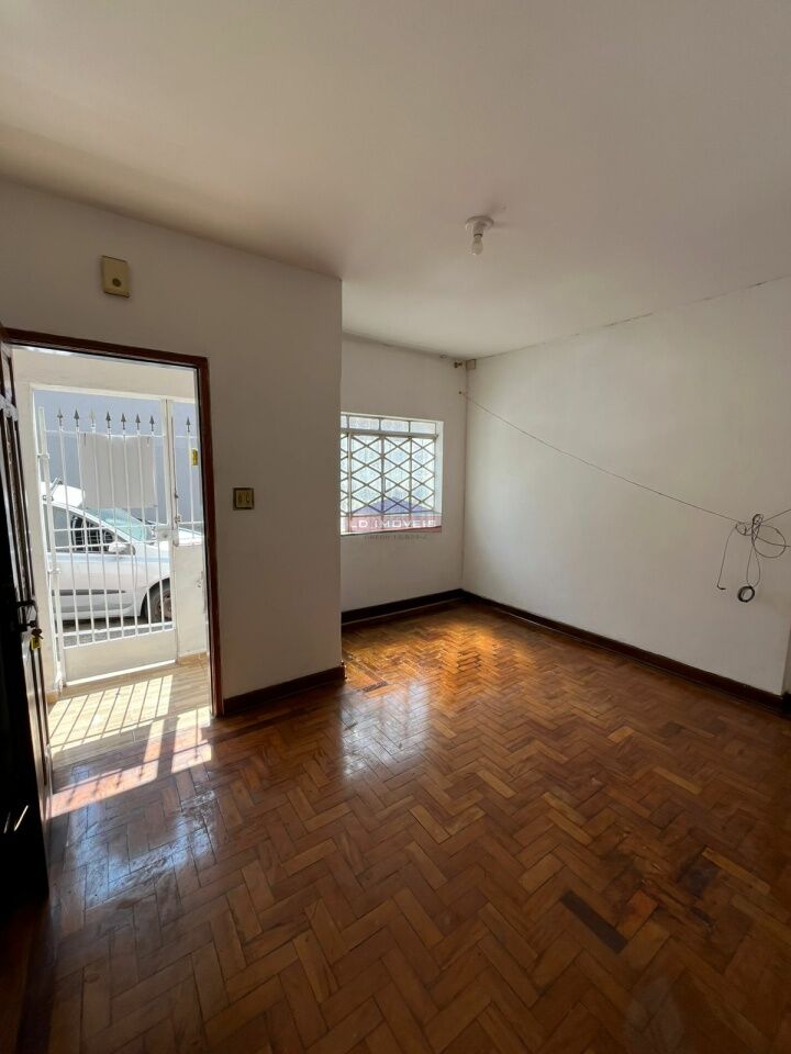 Casa Térrea para Locação - Vila Santa Clara