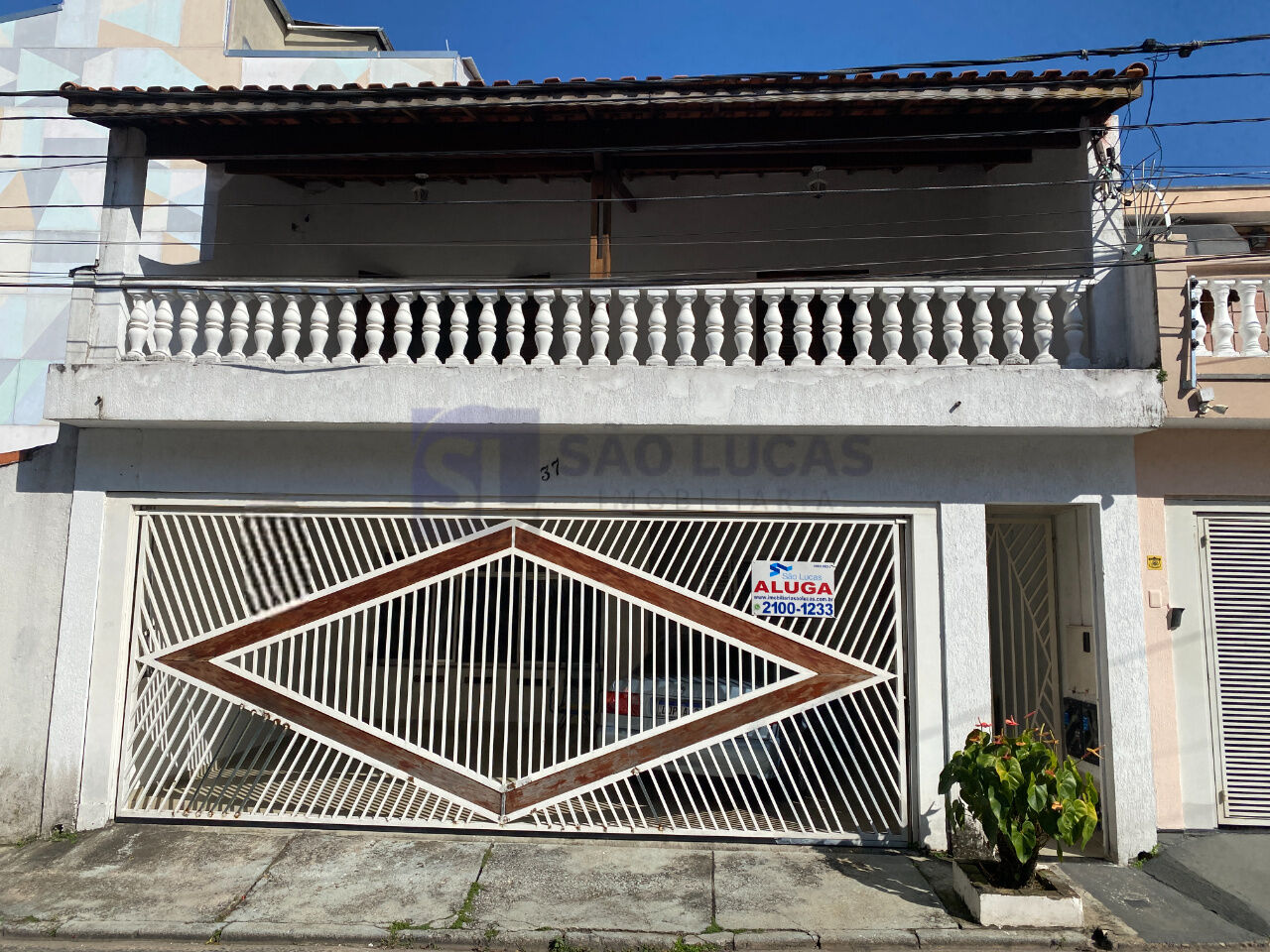 Casa Assobradada para Locação - Jardim Redenção