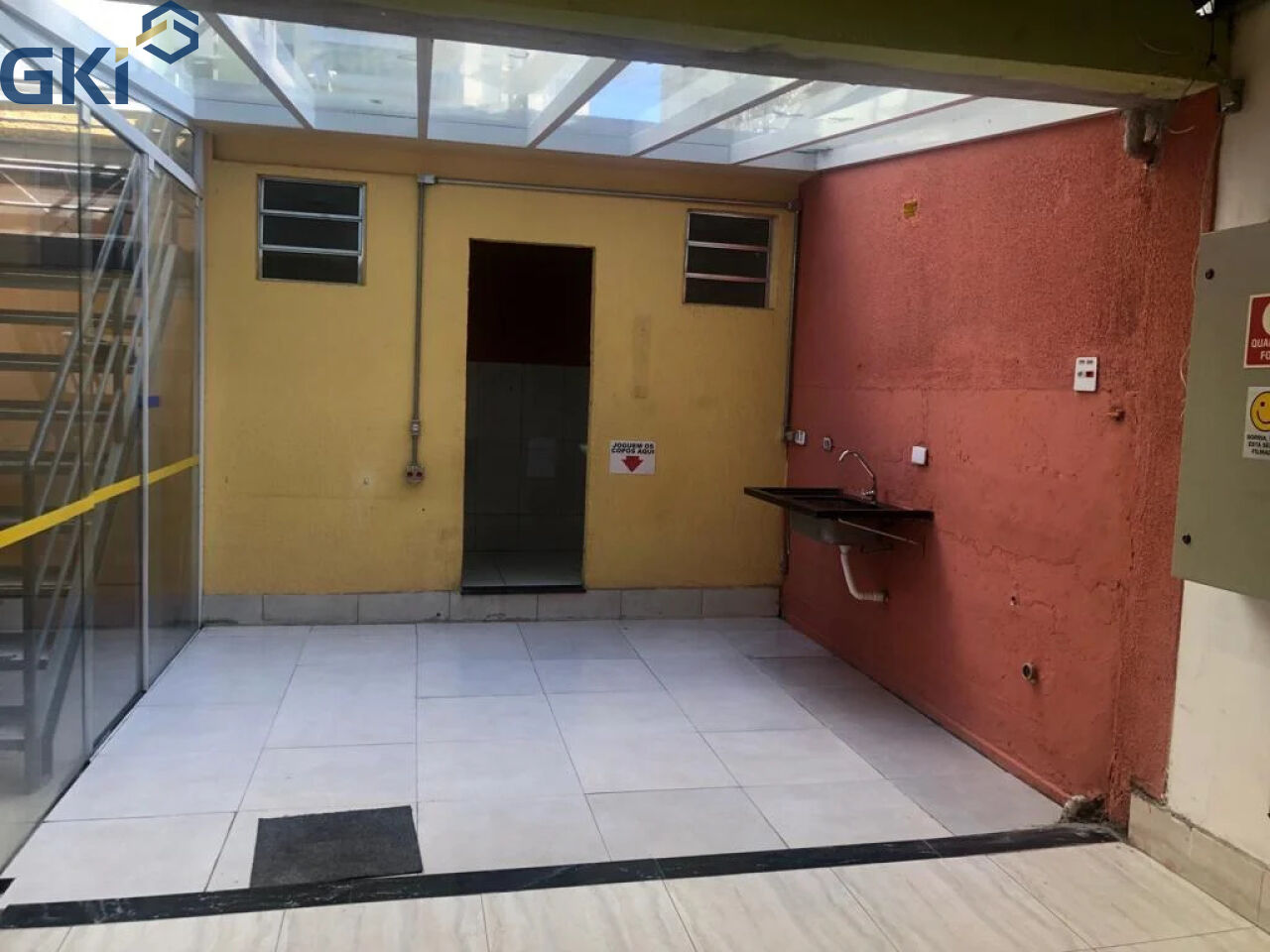 Prédio Inteiro para alugar, 600m² - Foto 3