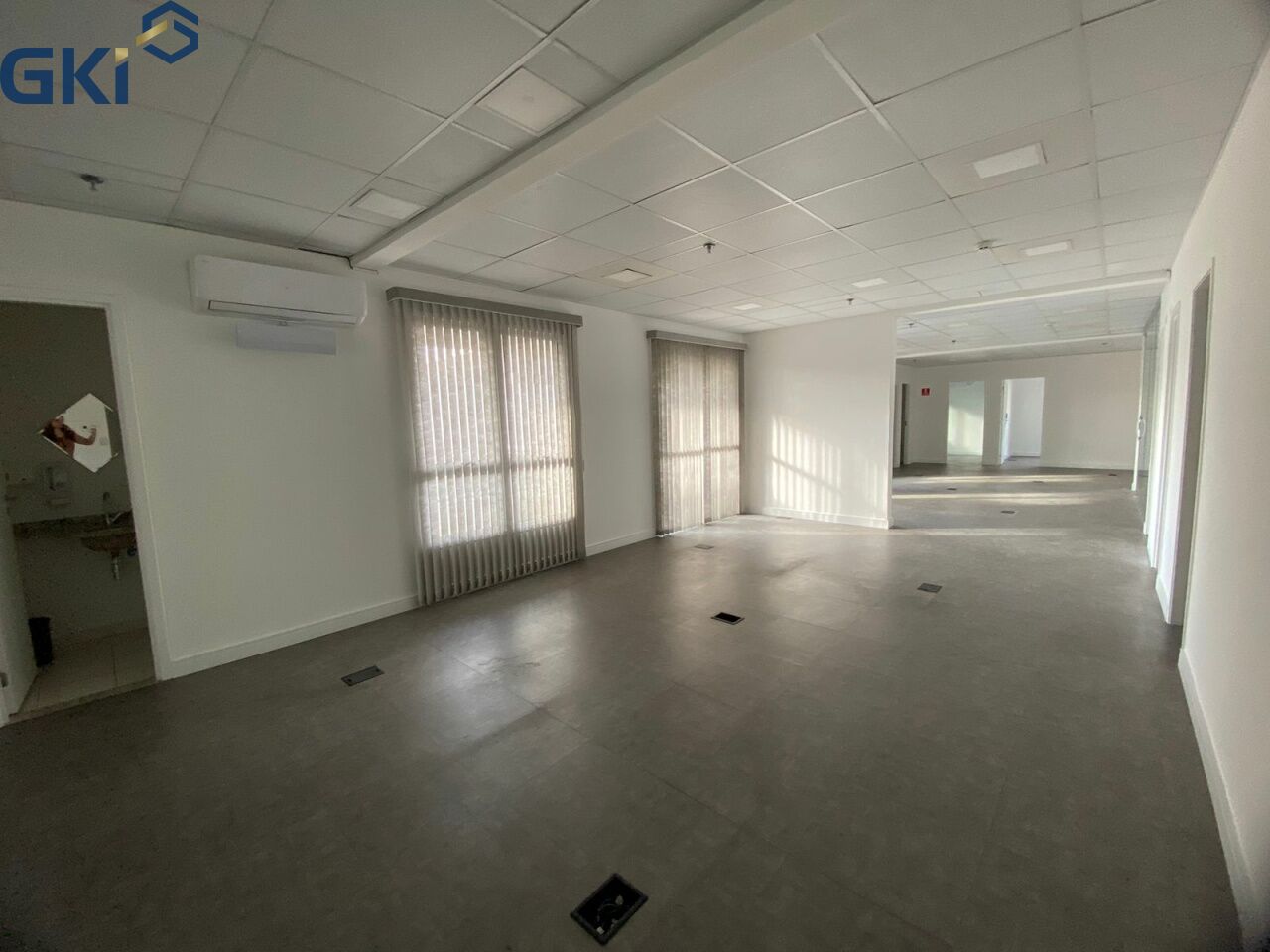 Conjunto Comercial-Sala para alugar, 183m² - Foto 14