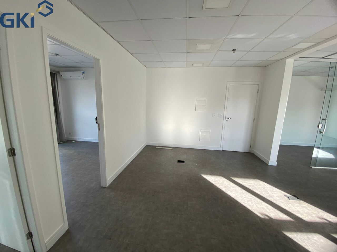 Conjunto Comercial-Sala para alugar, 183m² - Foto 11