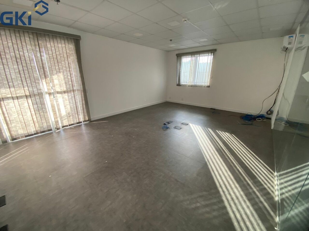 Conjunto Comercial-Sala para alugar, 183m² - Foto 13