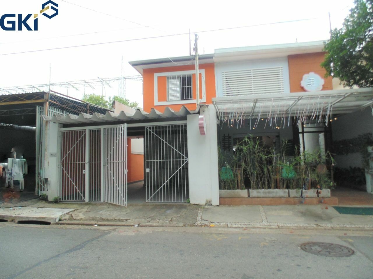 Conjunto Comercial-Sala à venda com 2 quartos, 200m² - Foto 1