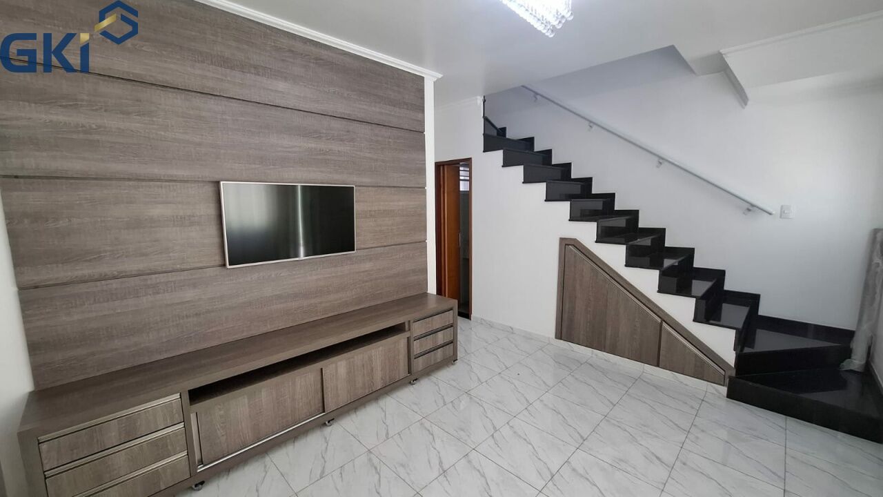 Casa, 2 quartos, 70 m² - Foto 1