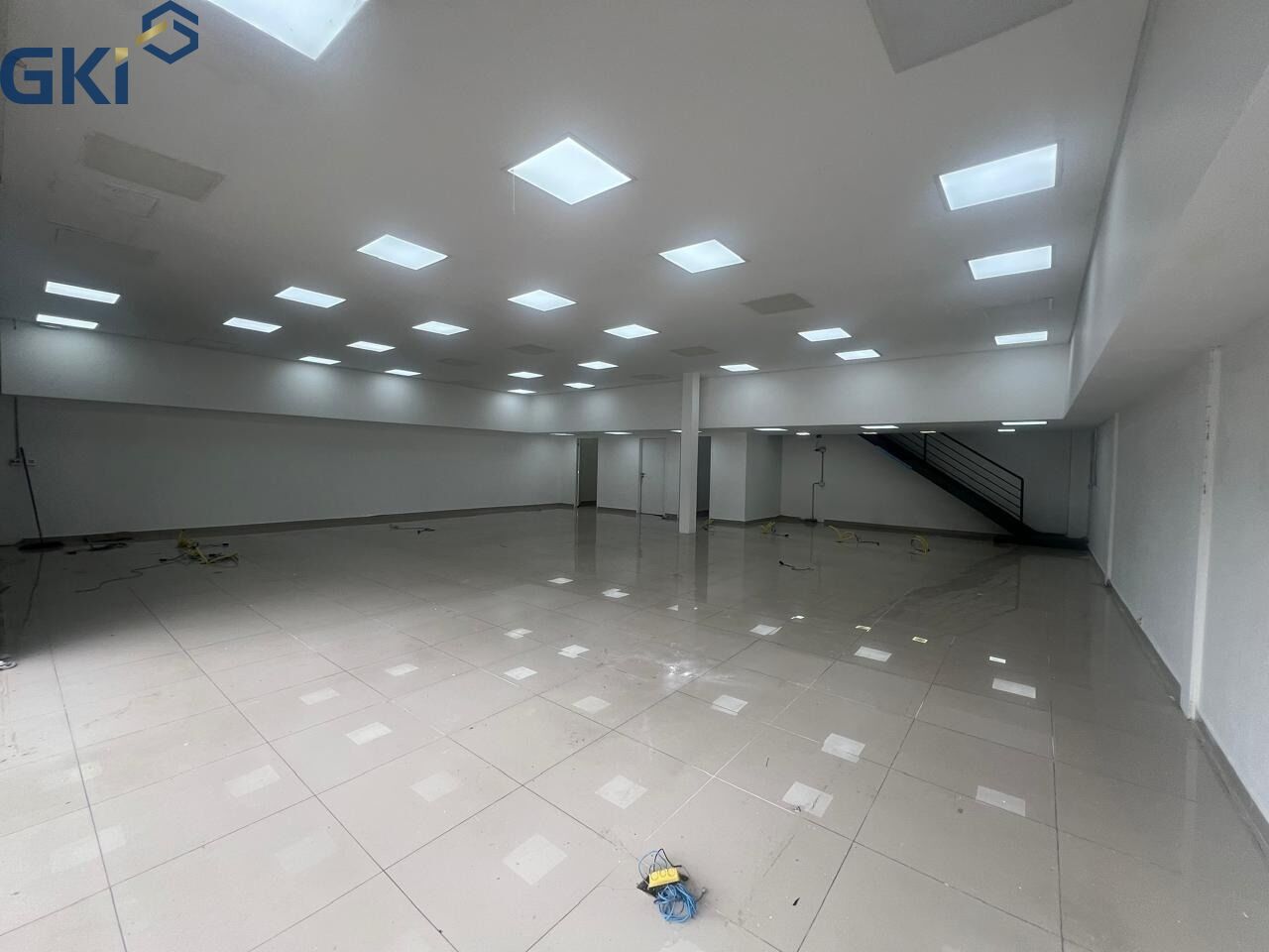 Loja-Salão, 311 m² - Foto 2