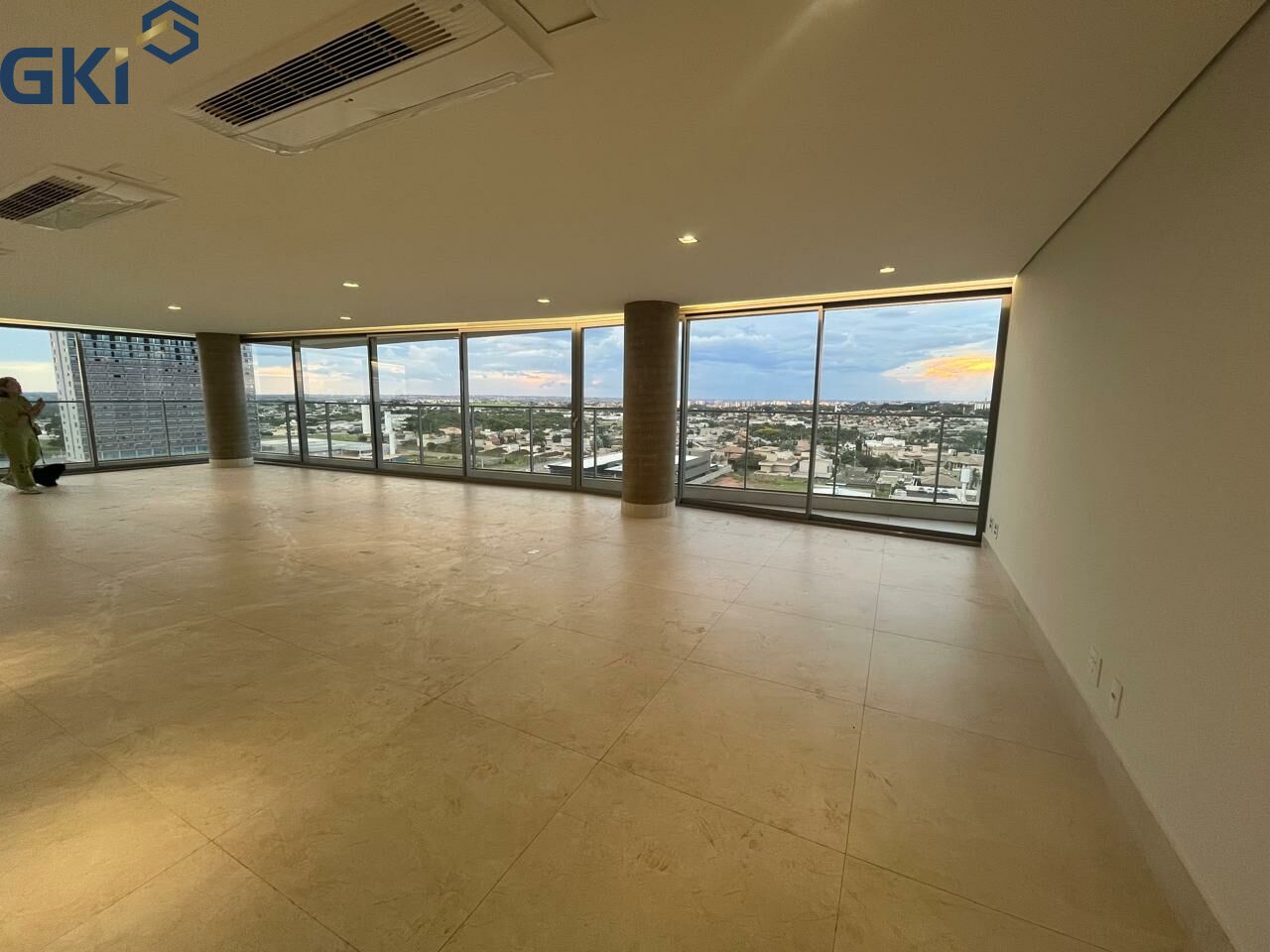 Apartamento, 3 quartos, 343 m² - Foto 2