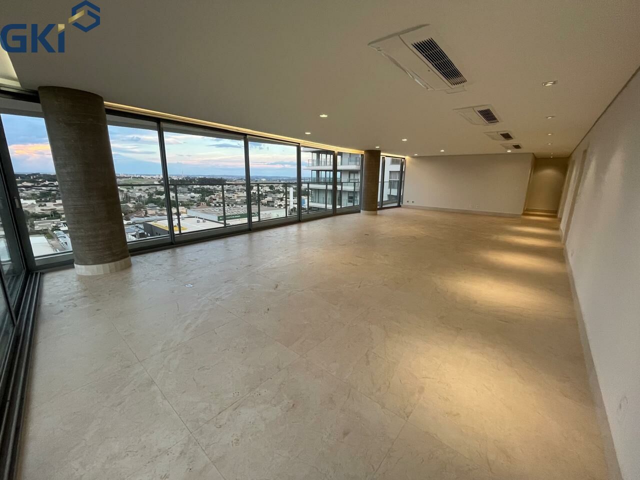 Apartamento, 3 quartos, 343 m² - Foto 1