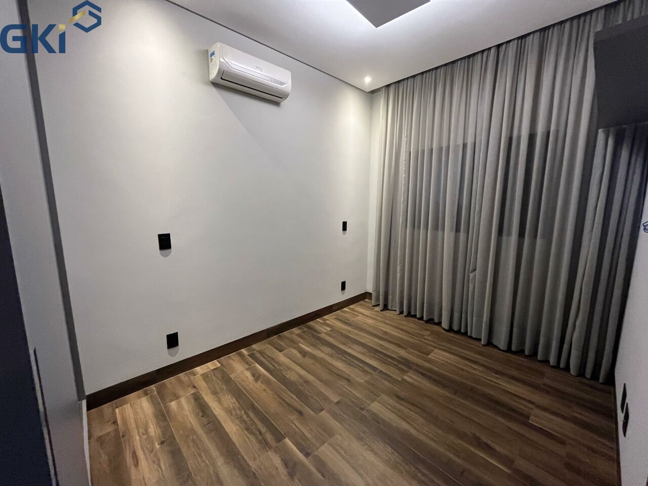 Foto 24