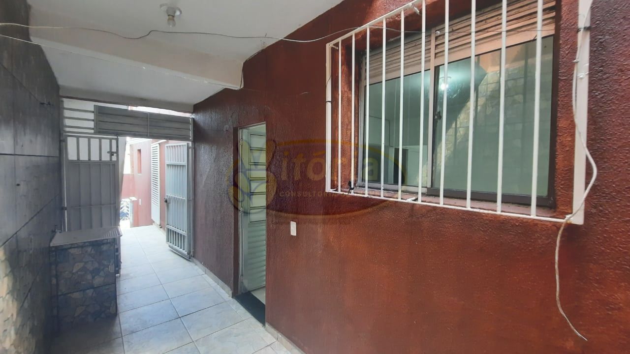 Casa Térrea para Locação - Montanhão