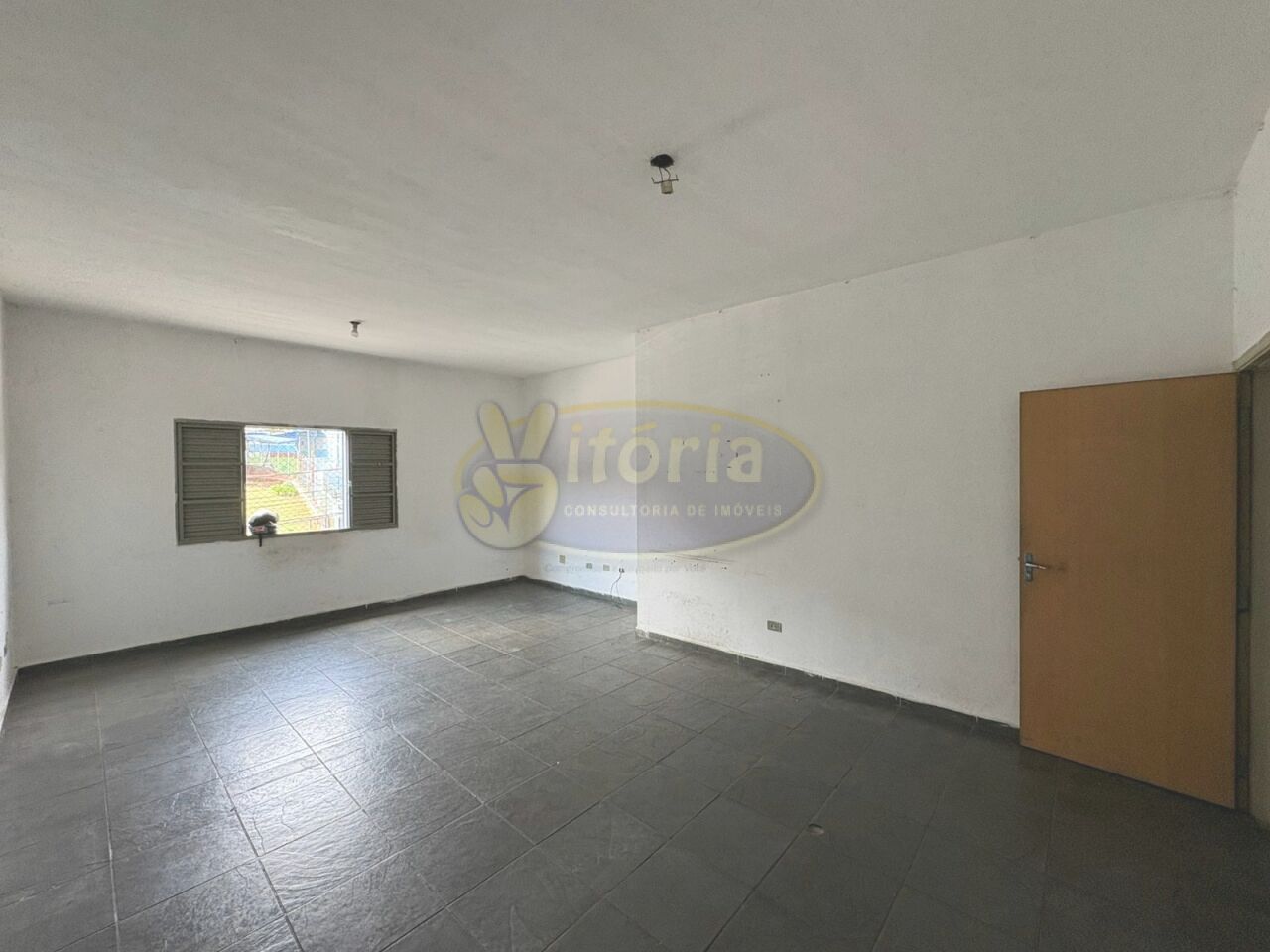 Casa Térrea para Locação - Batistini