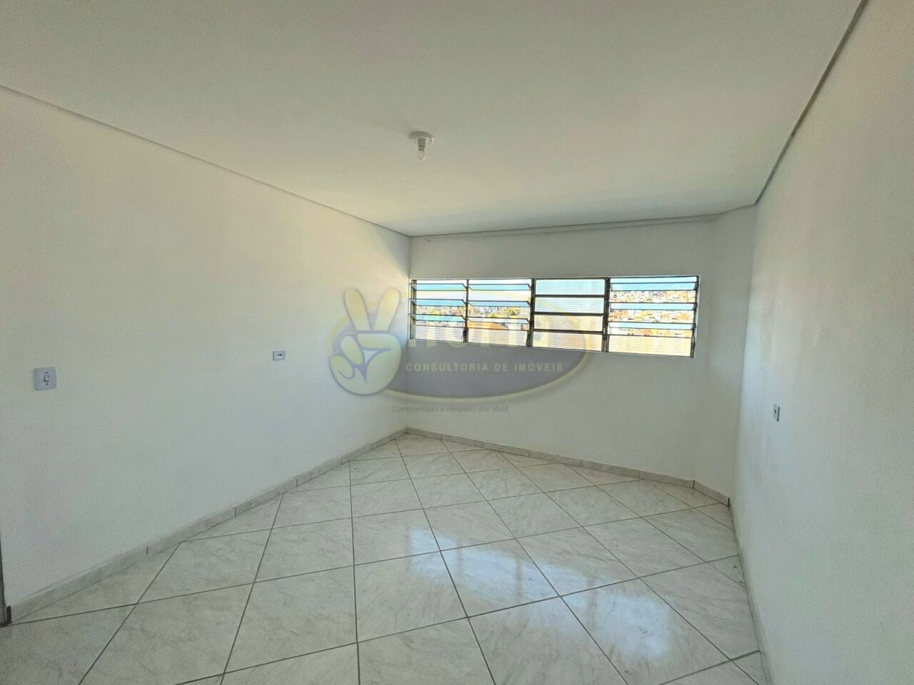 Casa Térrea para Locação - Montanhão