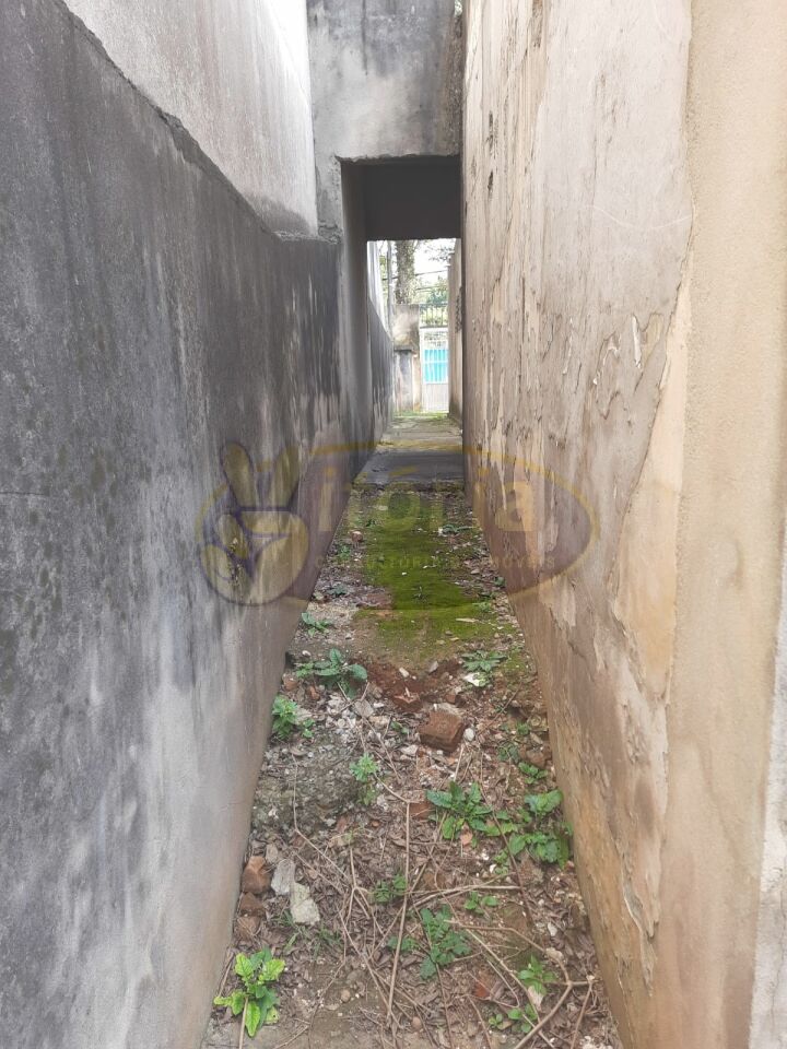 Casa Assobradada para Venda - Centro