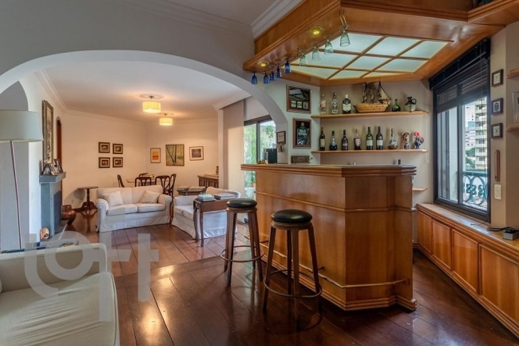 Apartamento para Venda - Moema