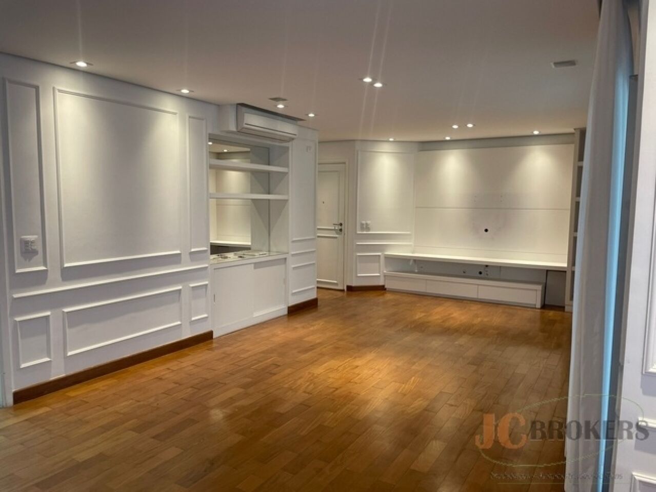 Apartamento para Locação - MOEMA