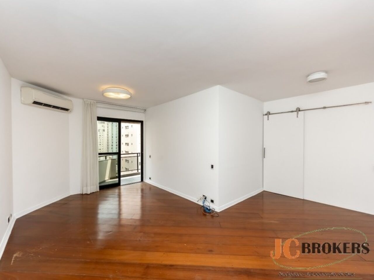 Apartamento para Venda - Moema