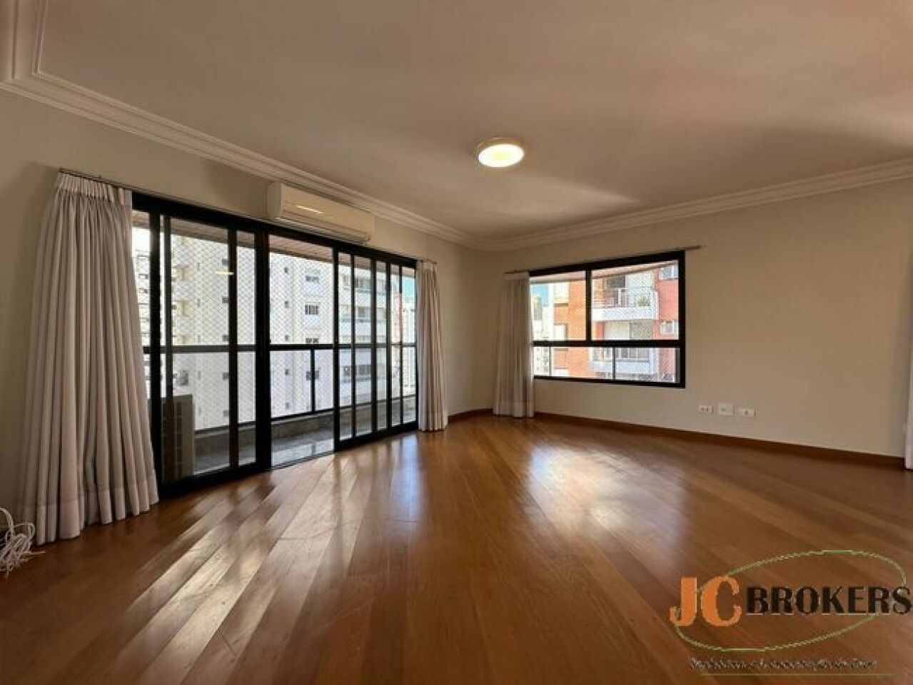 Apartamento para Locação - MOEMA