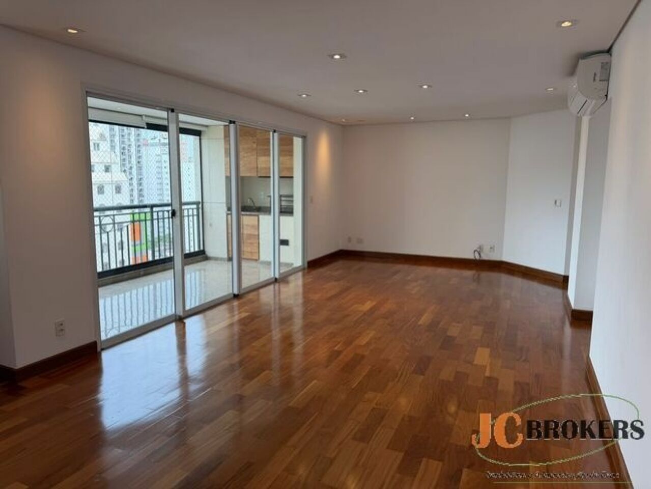 Apartamento para Locação - MOEMA