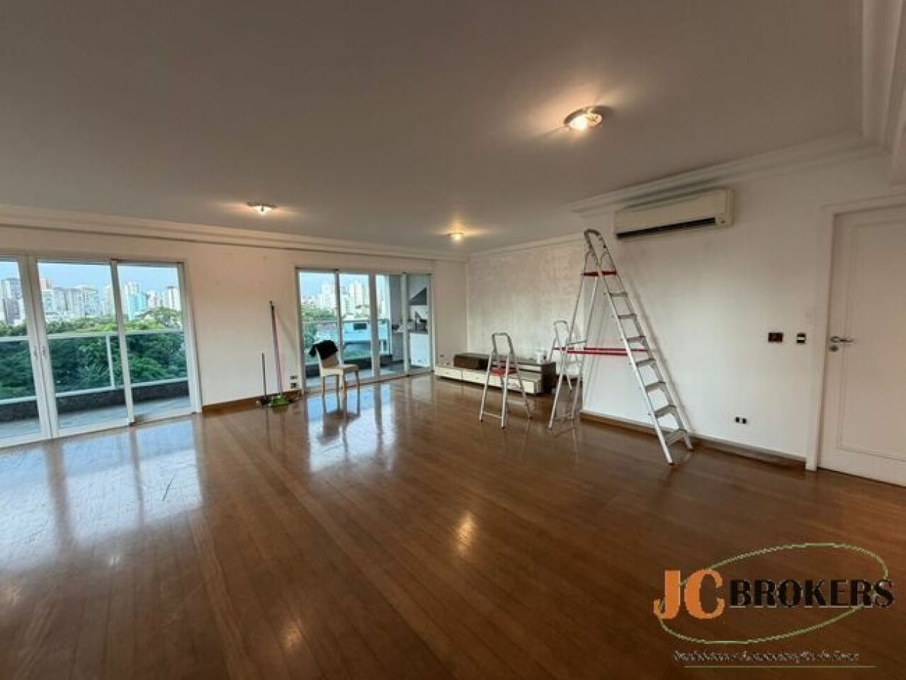 Apartamento para Locação - MOEMA