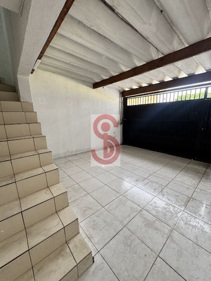 Sobrado para Venda - Parque Maria Luiza